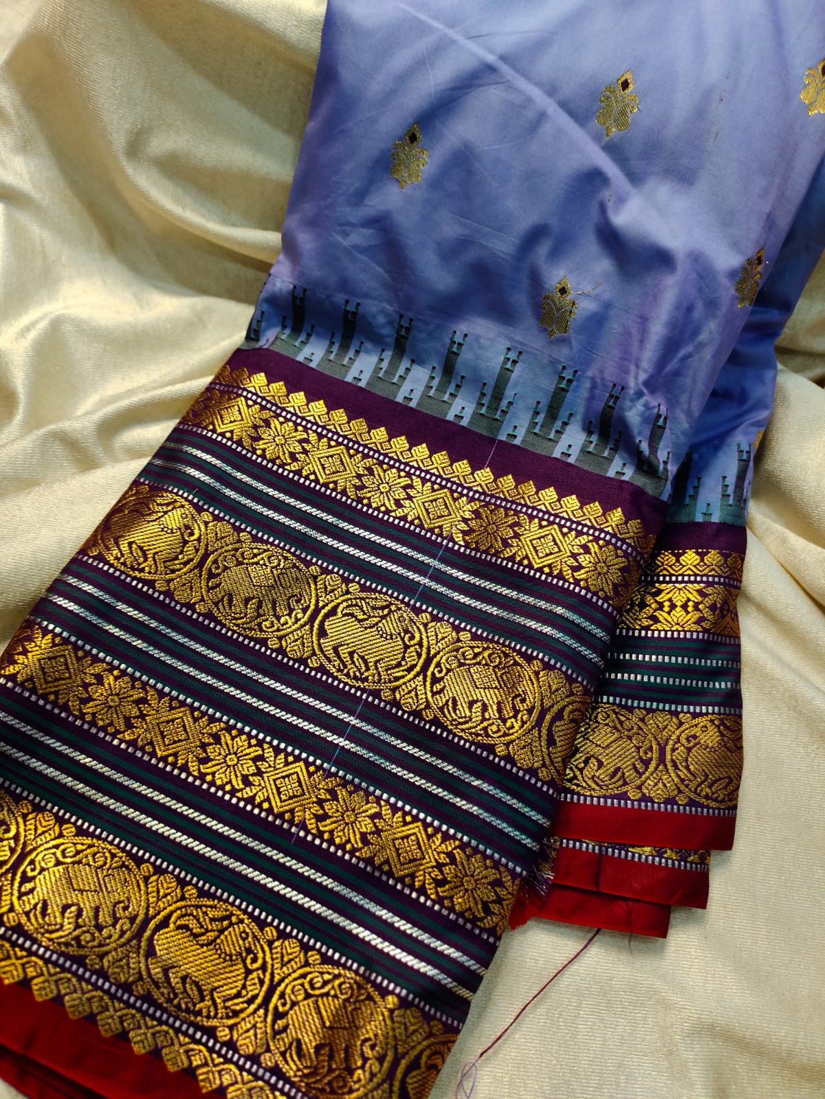 60% offer gadwal sarees