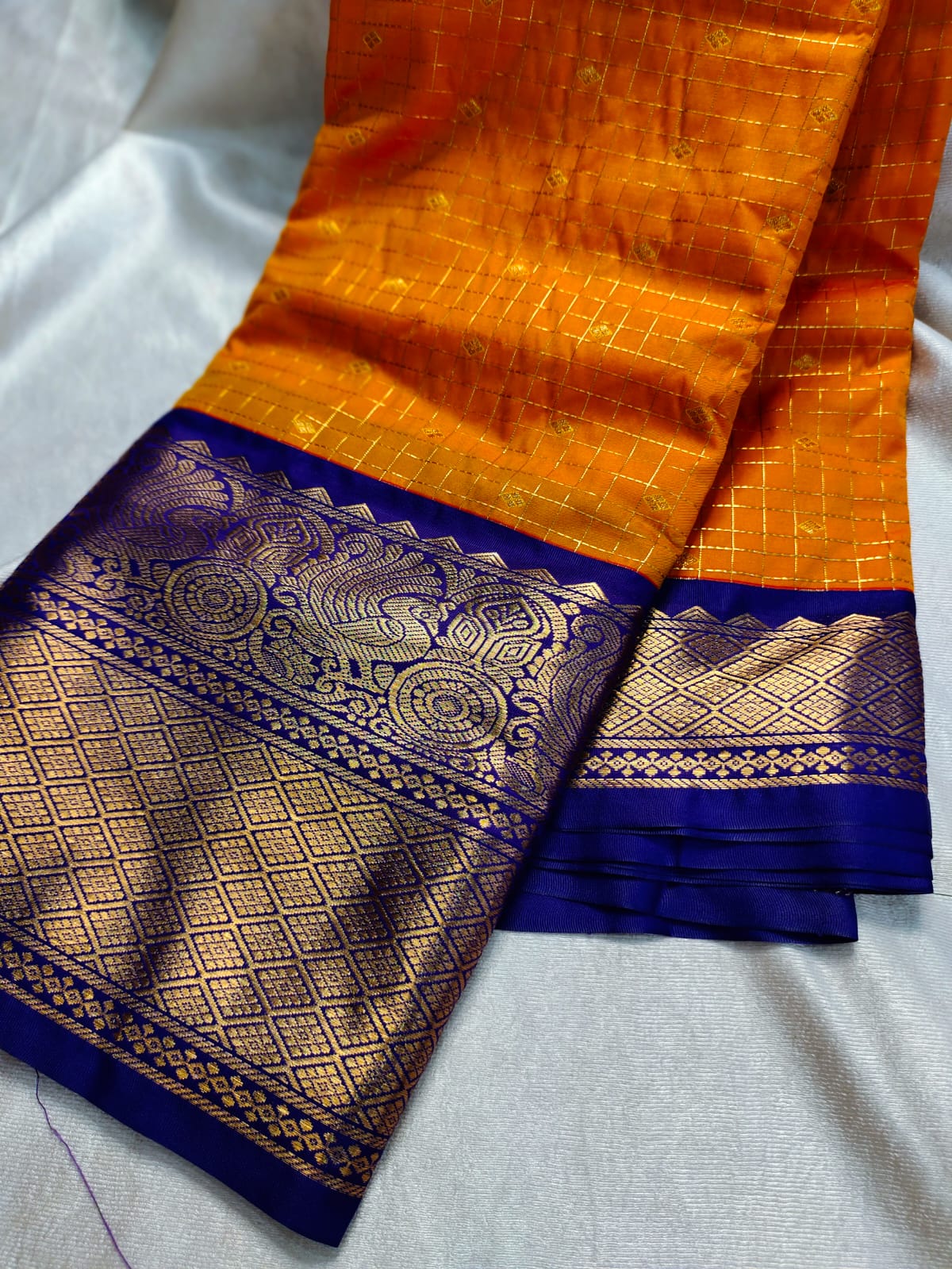 Vintage valli gadwal