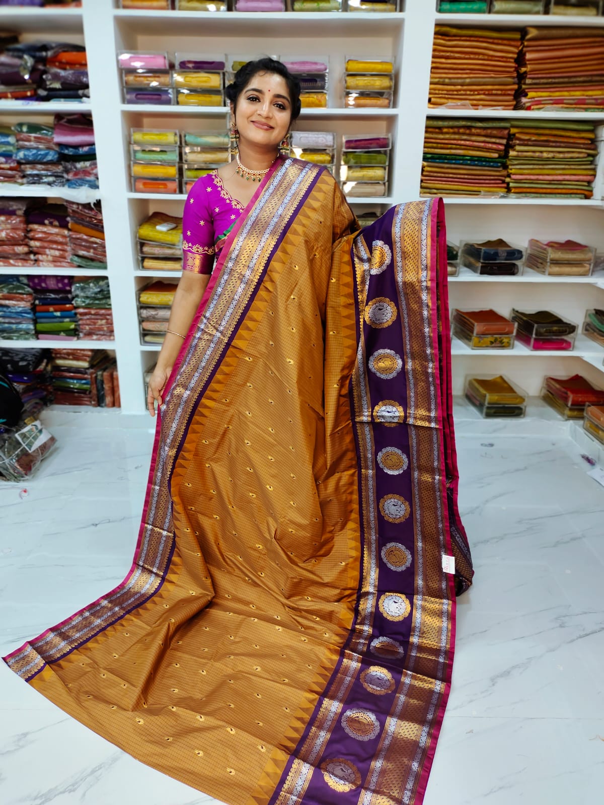 50% offer Valli gadwal