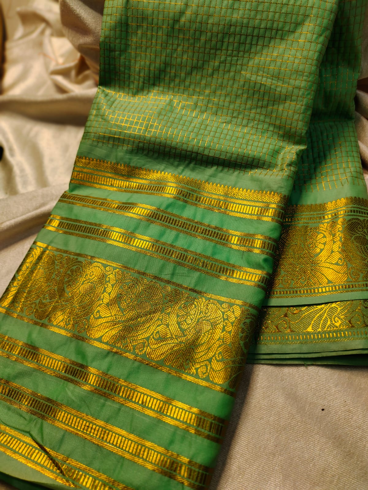 Primium gadwal sale