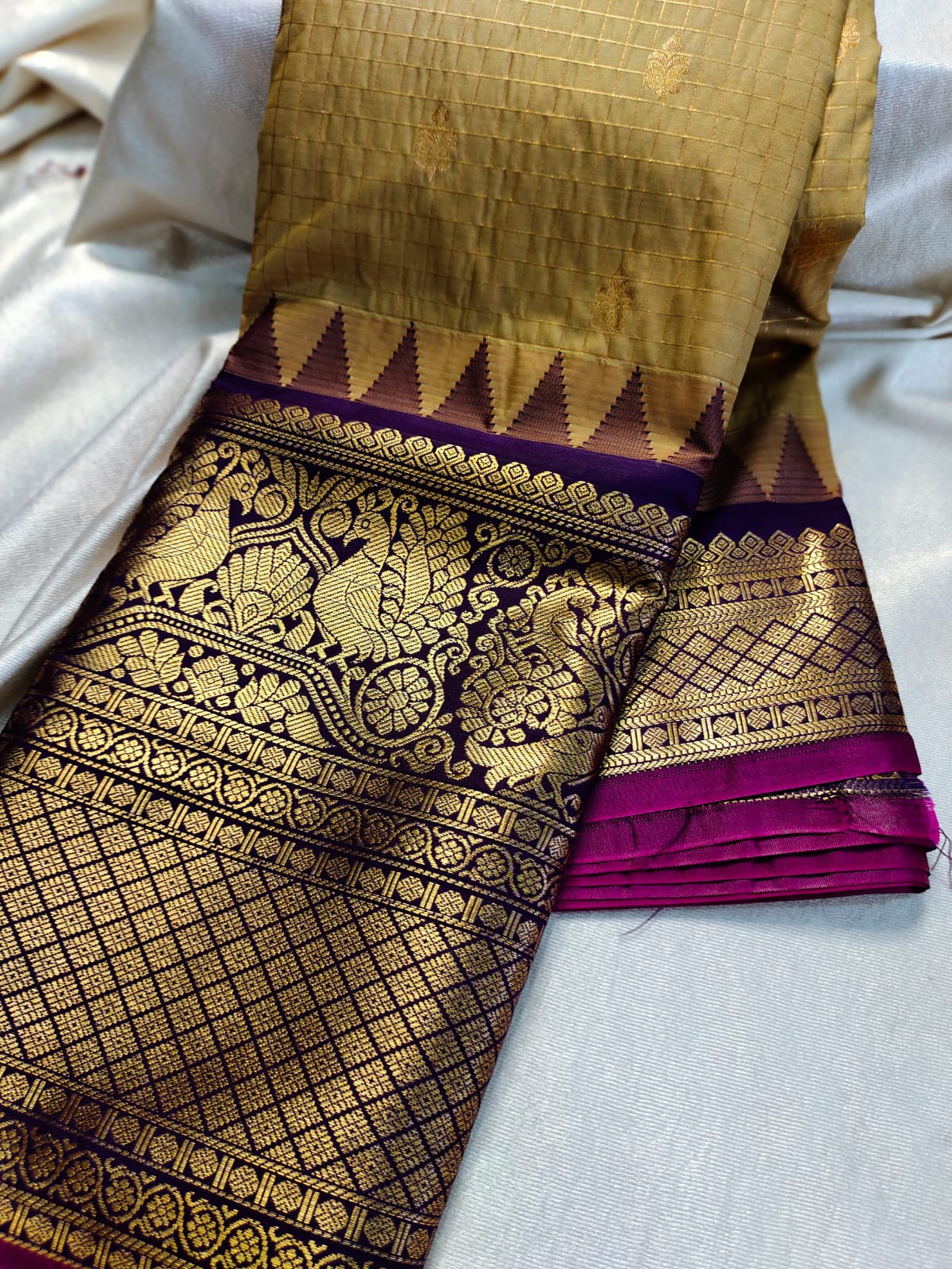 Vintage valli gadwal