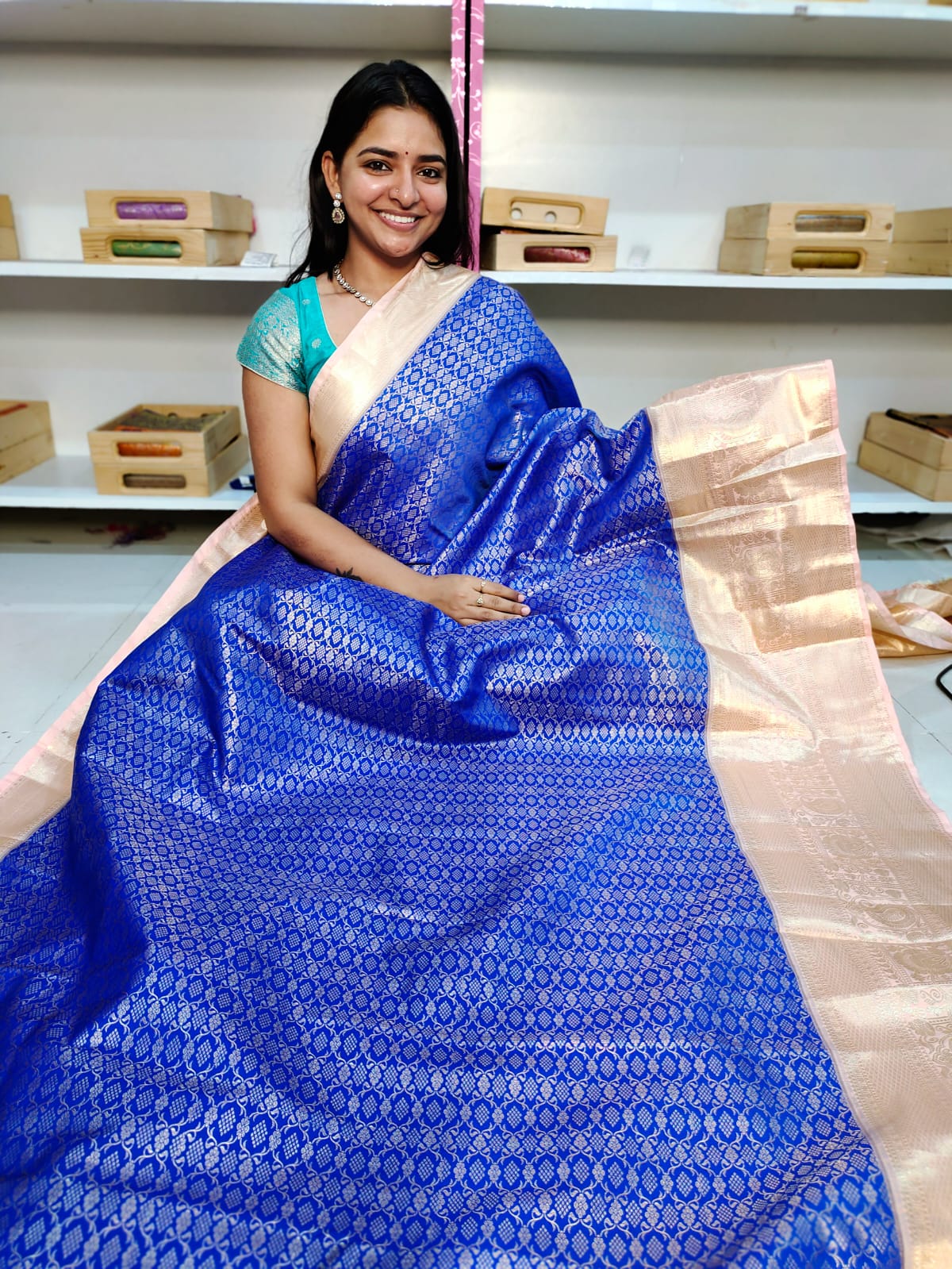 90% offer kanchi pattu collections