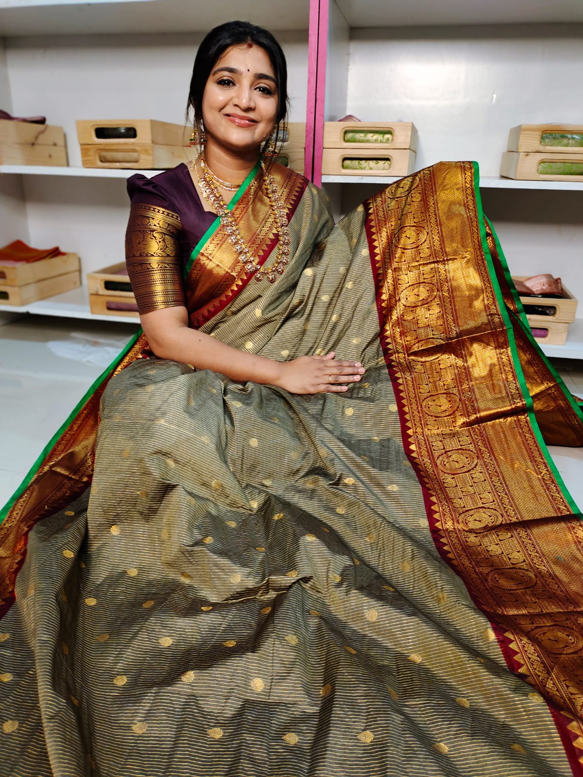 Vitange gadwal silk saree