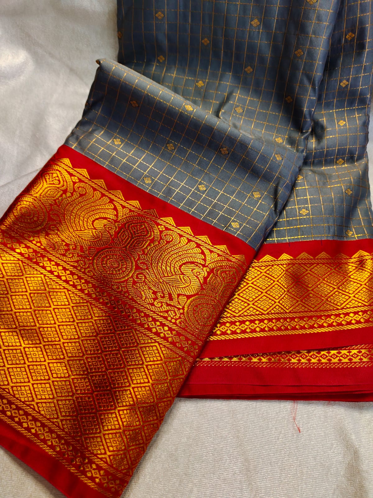Vintage valli gadwal