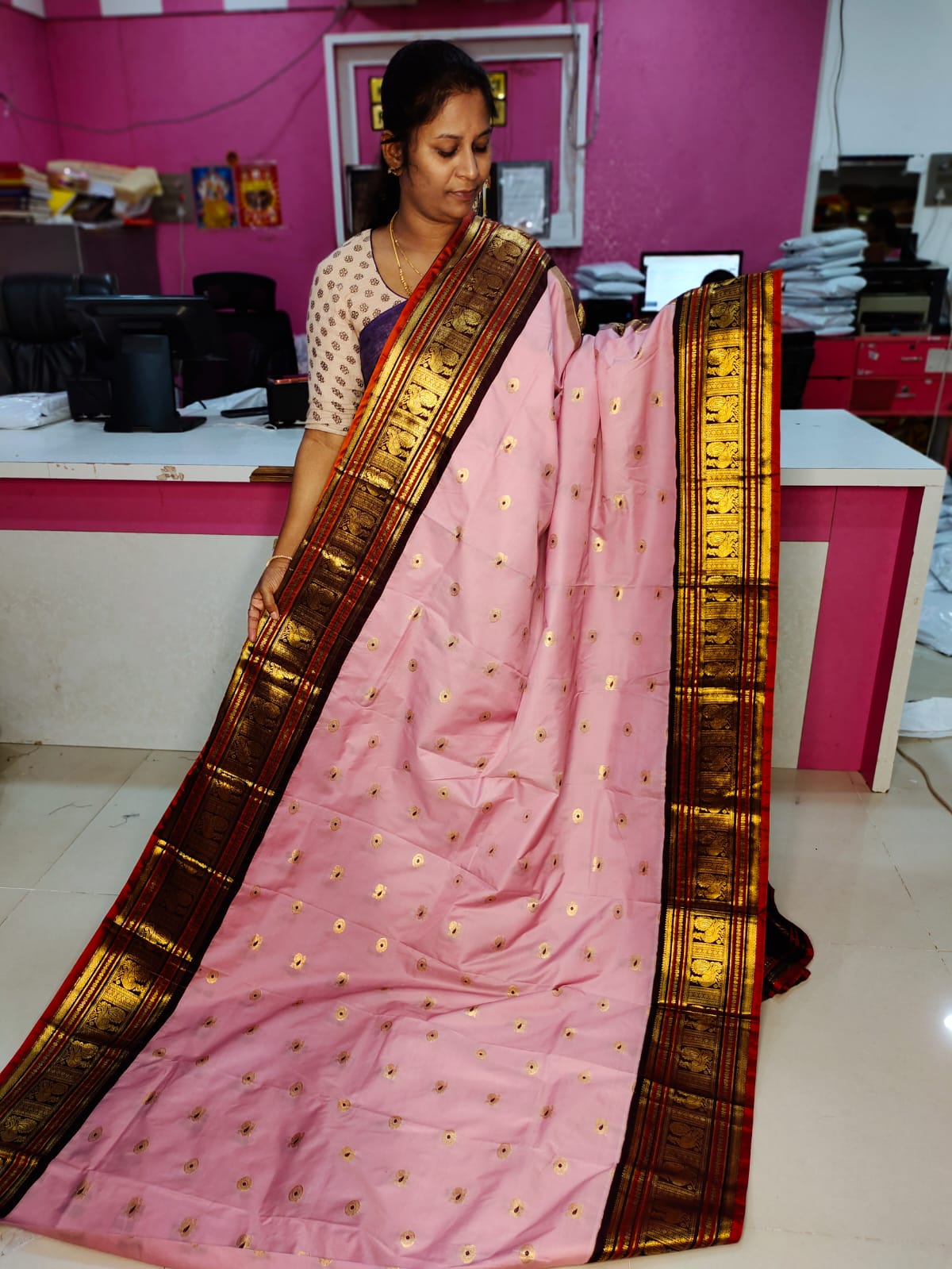 60% offer gadwal saree