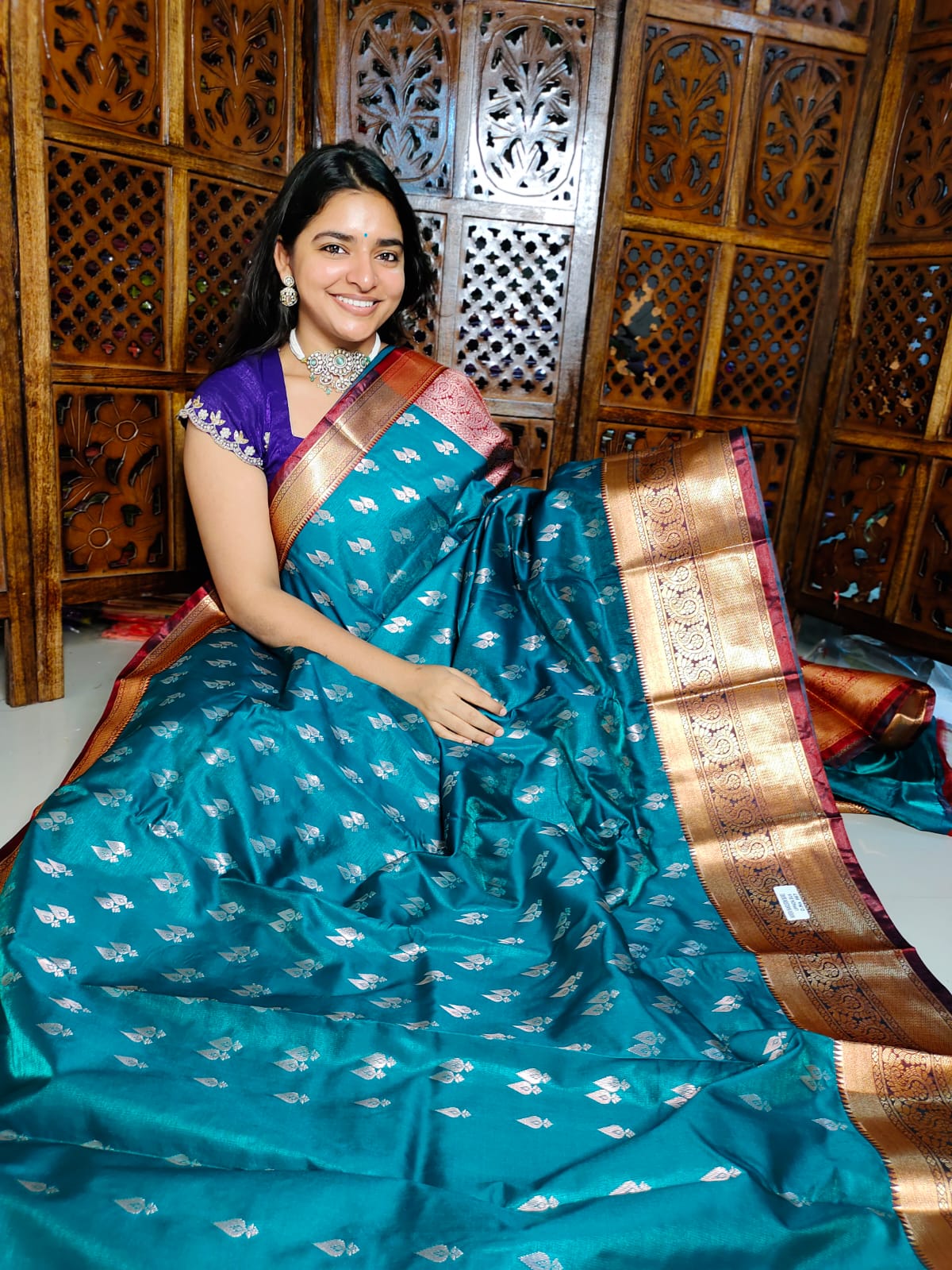 సంక్రాంతికి చీర ఆఫర్