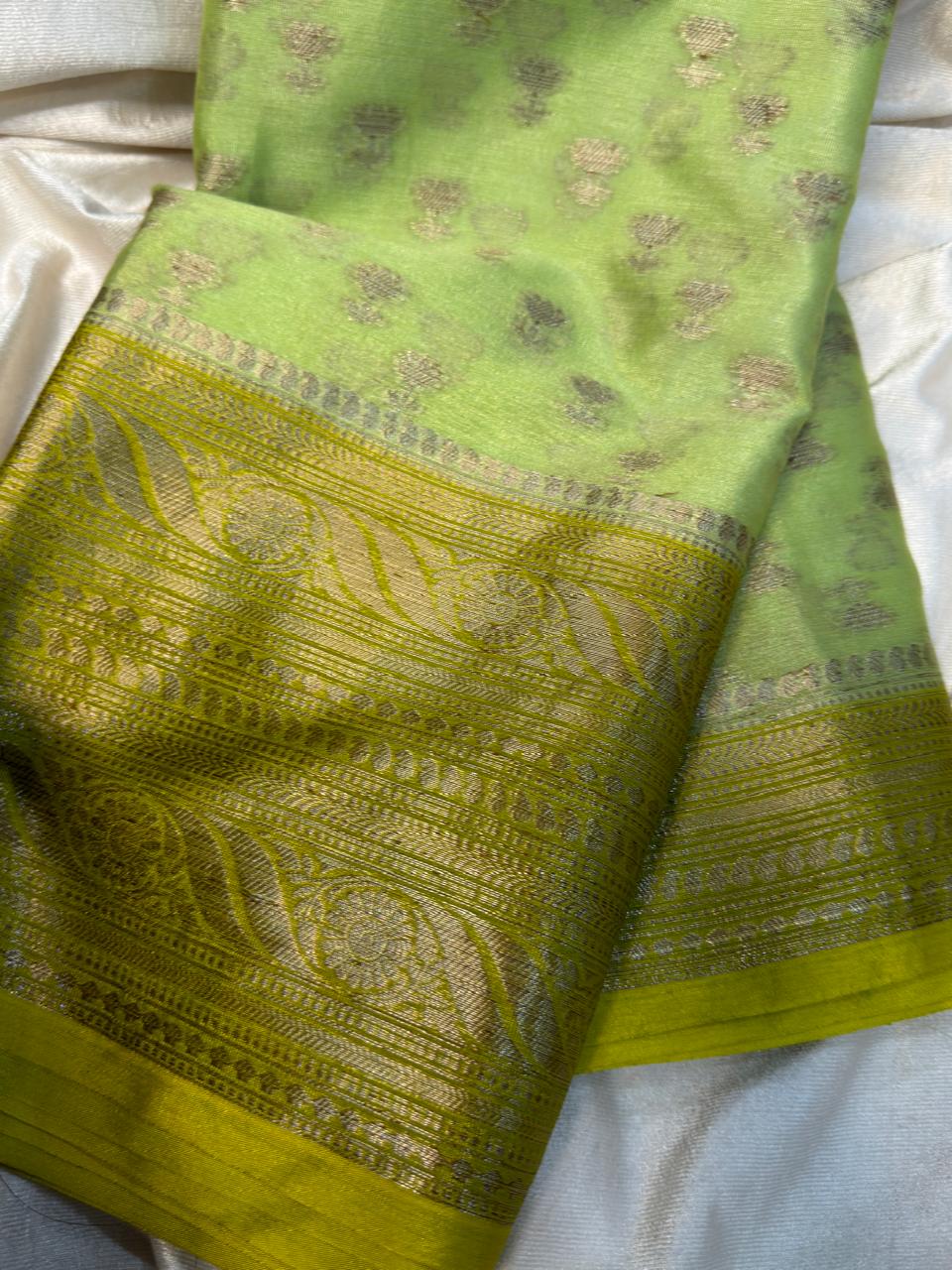 65% offer saree
