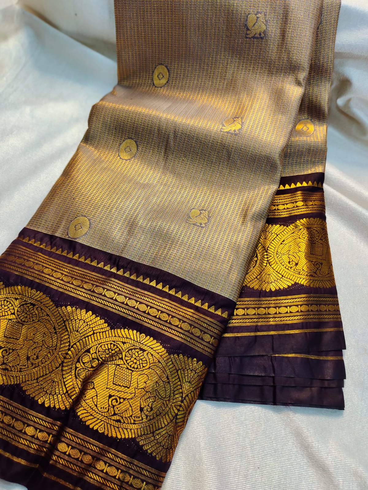 Vintage valli gadwal