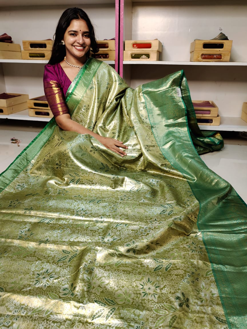 దీపావళికి చీరలు ఆఫర్ చేయండి