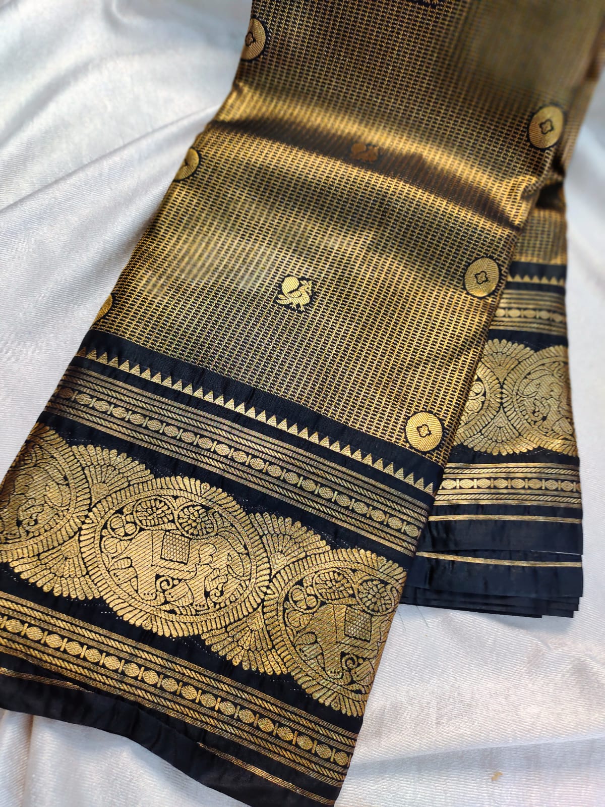 Vintage valli gadwal