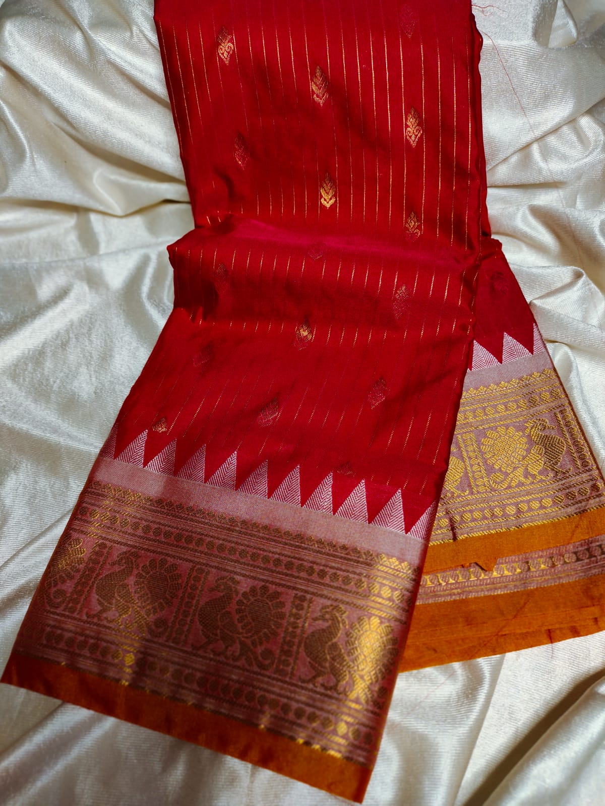 Vitange gadwal silk
