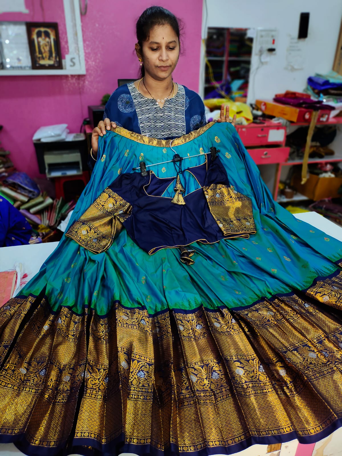 Sale gadwal lehangas