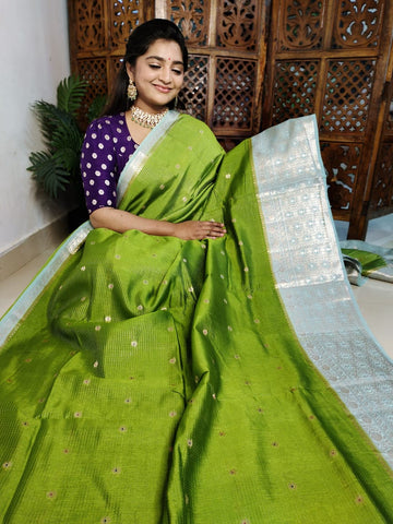 MC1999 ద్వారా మరిన్ని