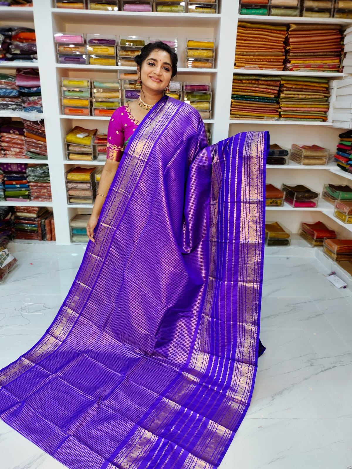 50% offer Valli gadwal