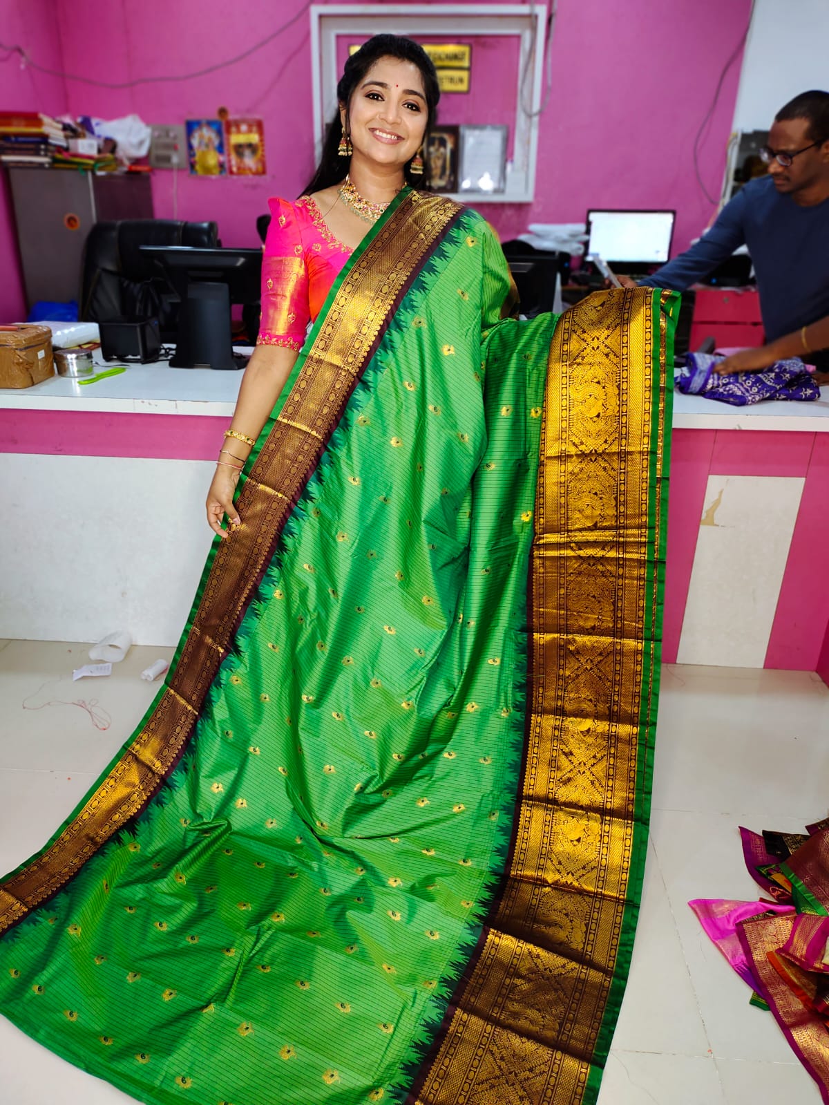 60% offer gadwal sale