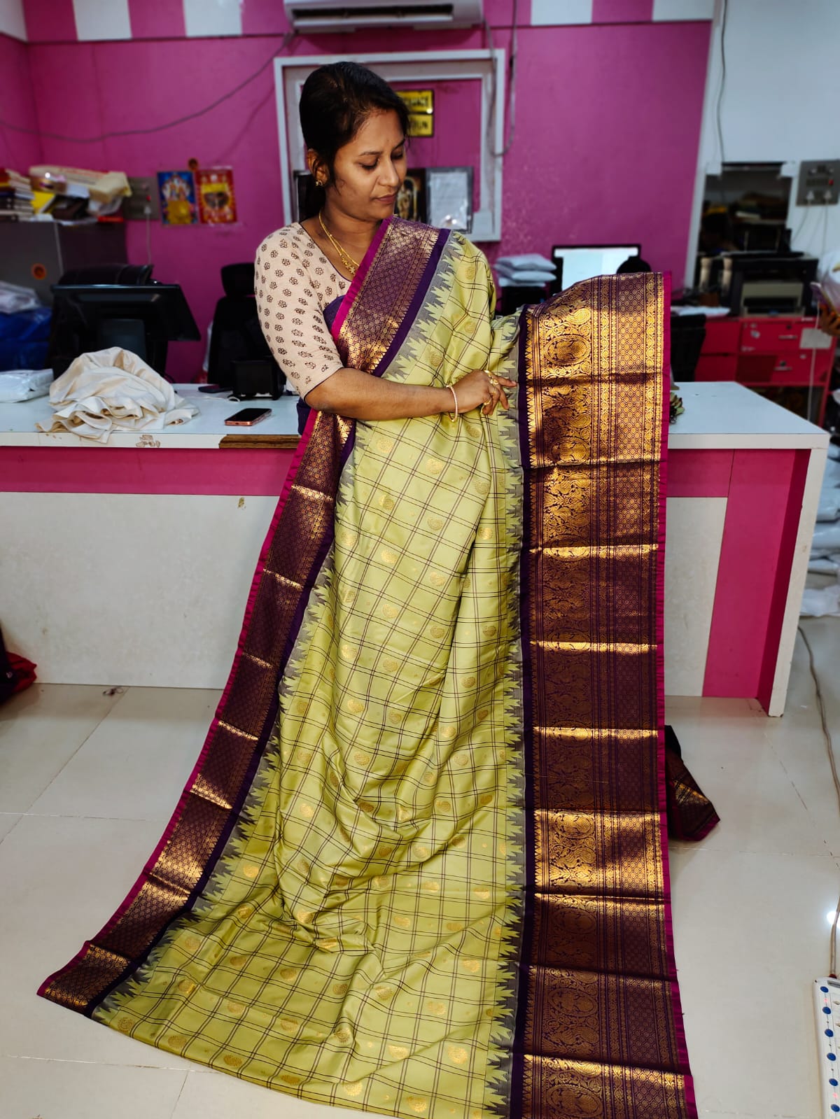60% offer gadwal saree