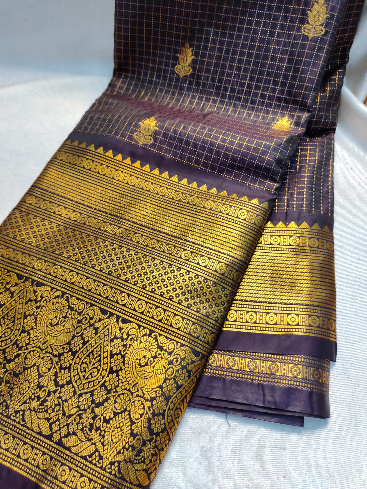 Vintage gadwal sarees