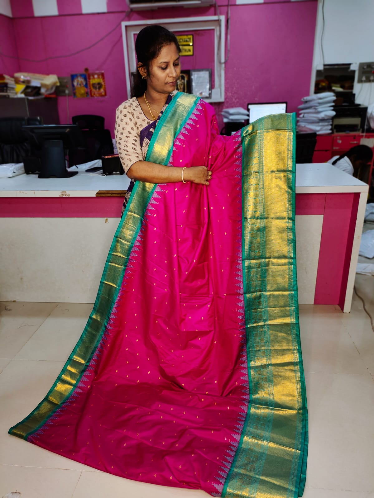 60% offer gadwal sale