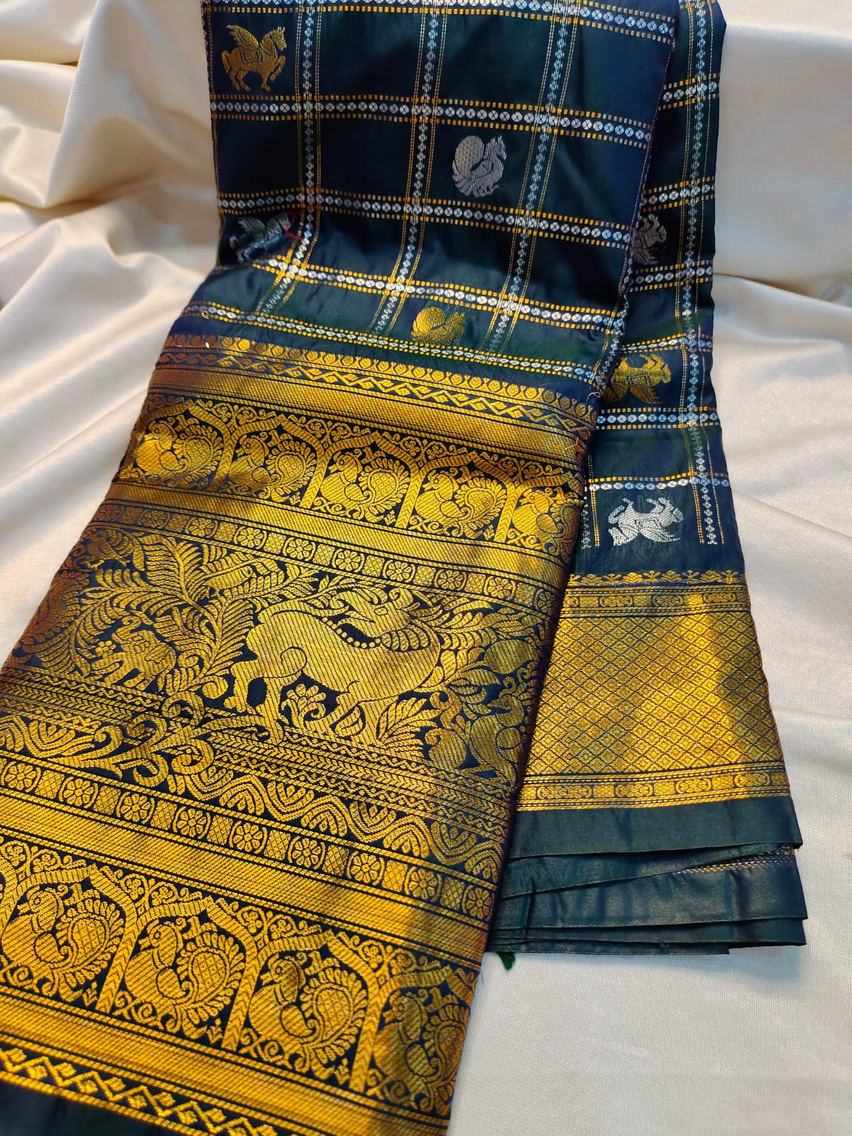 Vintage gadwal sarees