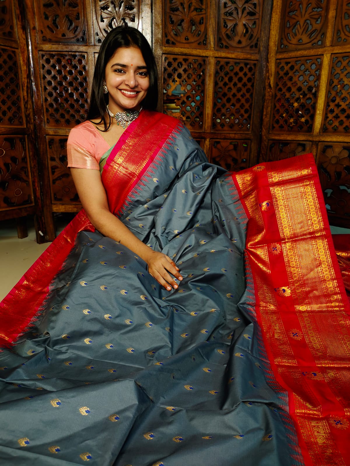 గద్వాల్ క్లియరెన్స్ సేల్