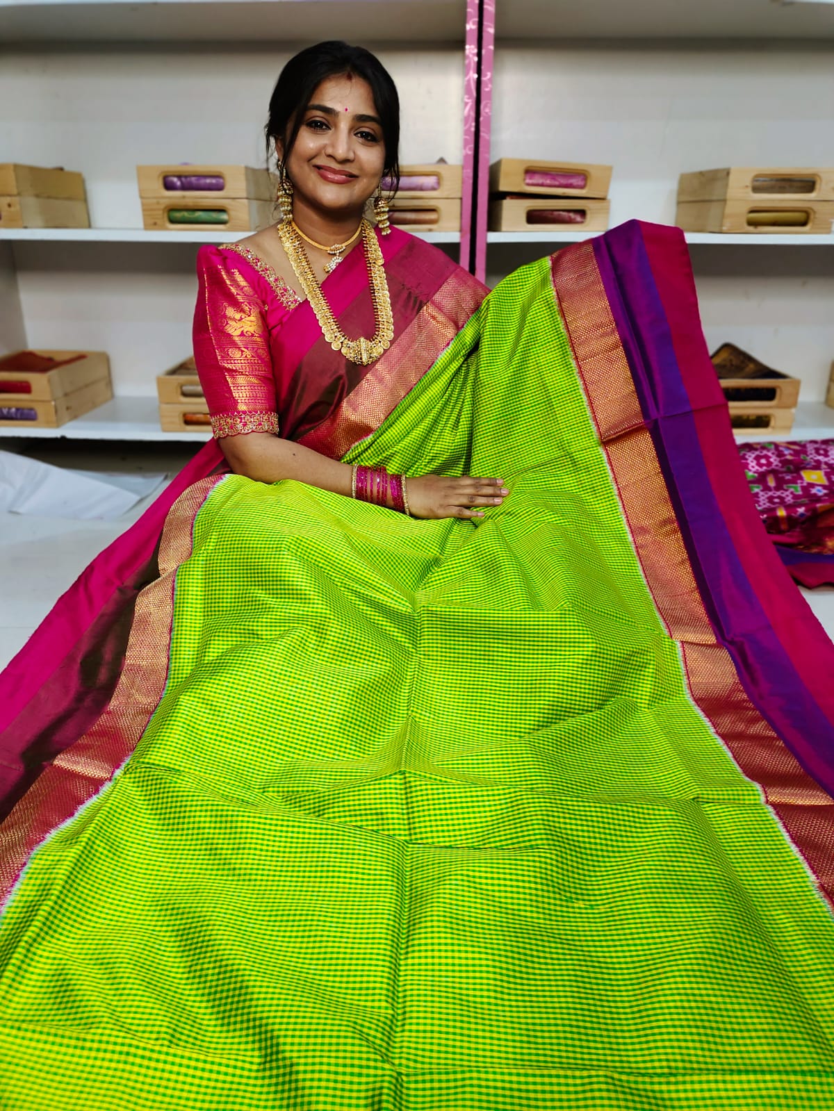 Ikkat pattu saree