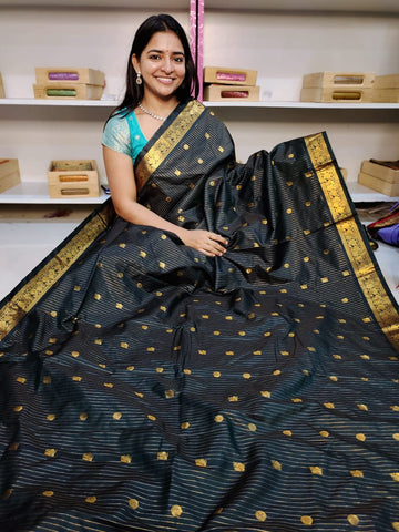 Gadwal offer sarees