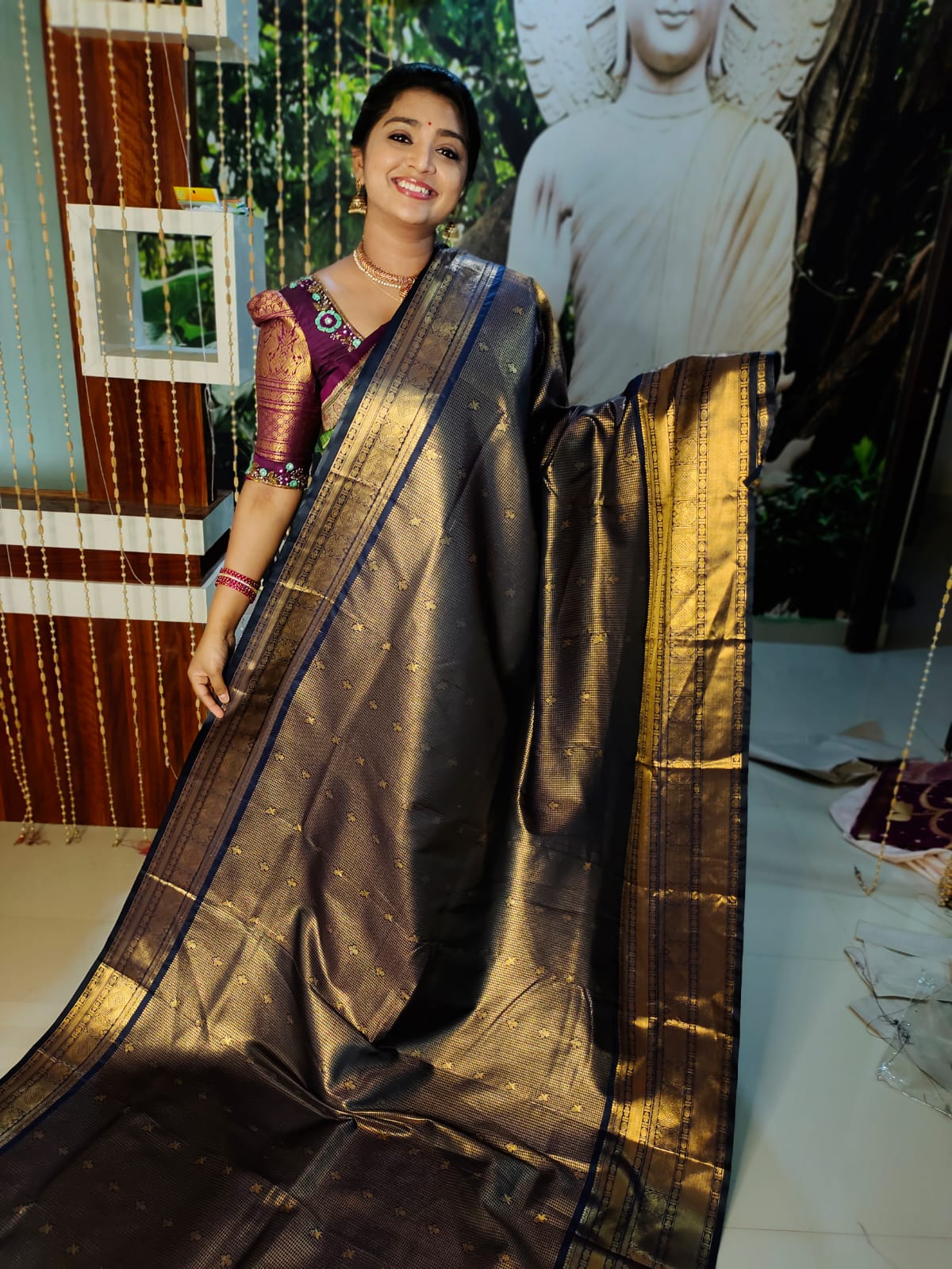 50% offer Valli gadwal