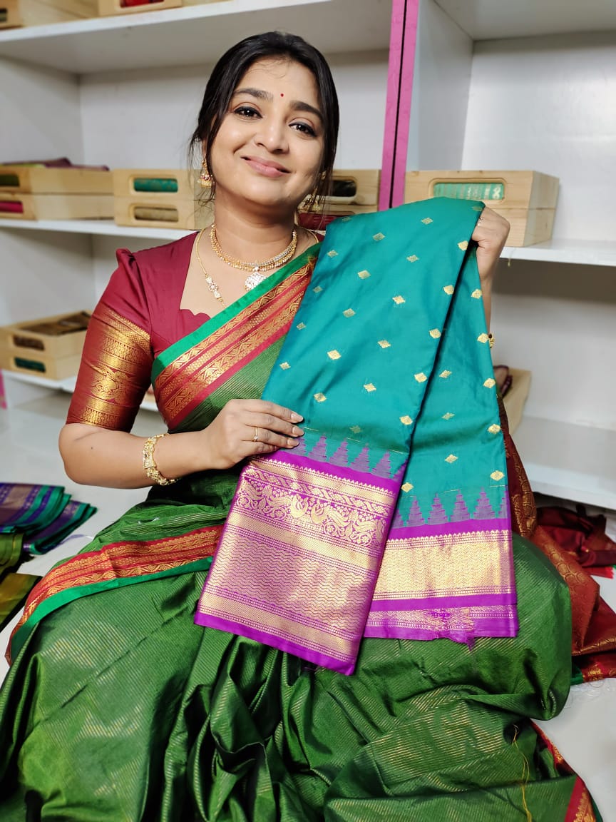 గద్వాల్ సిల్క్ సారె