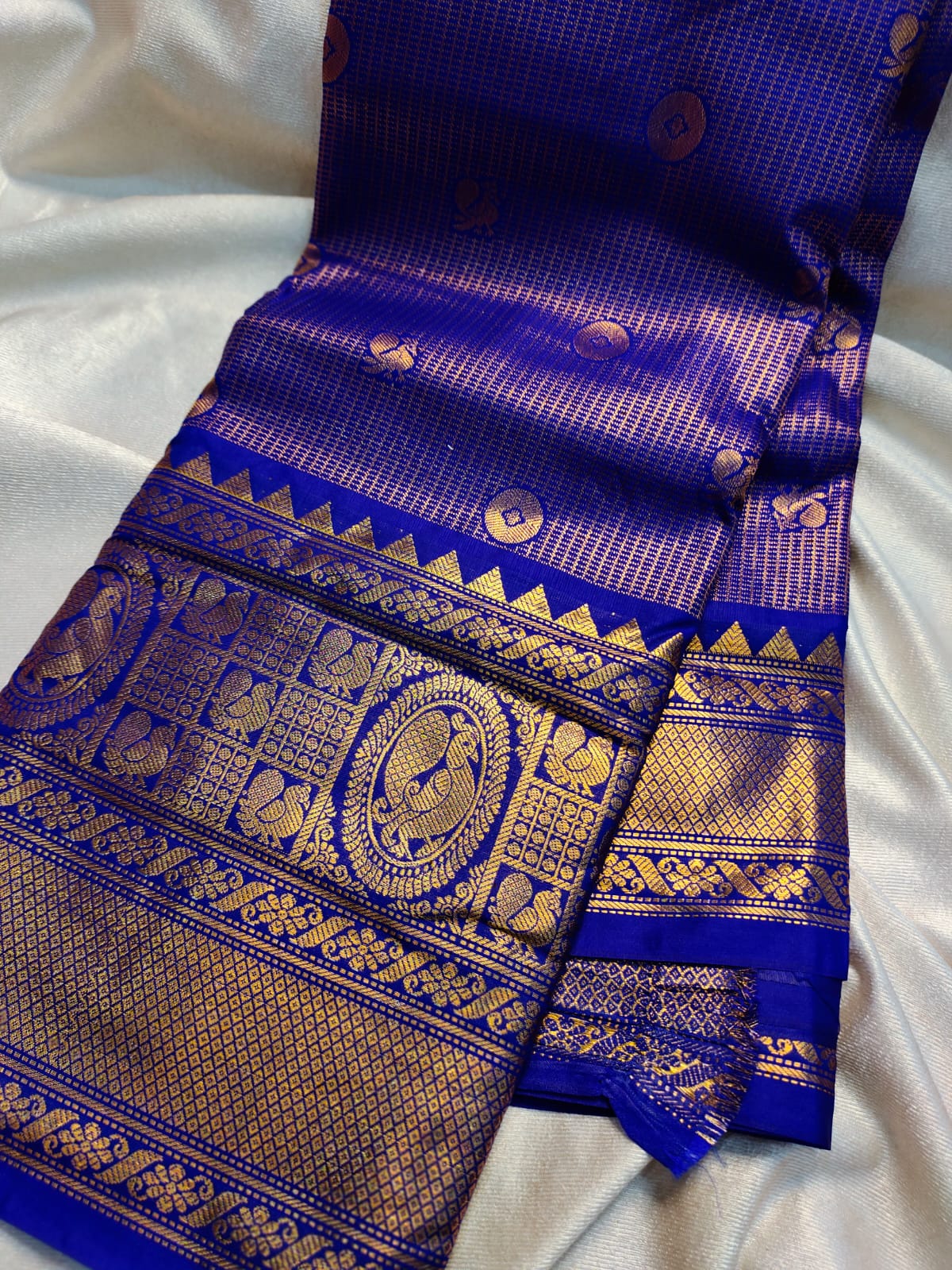 Vintage gadwal saree