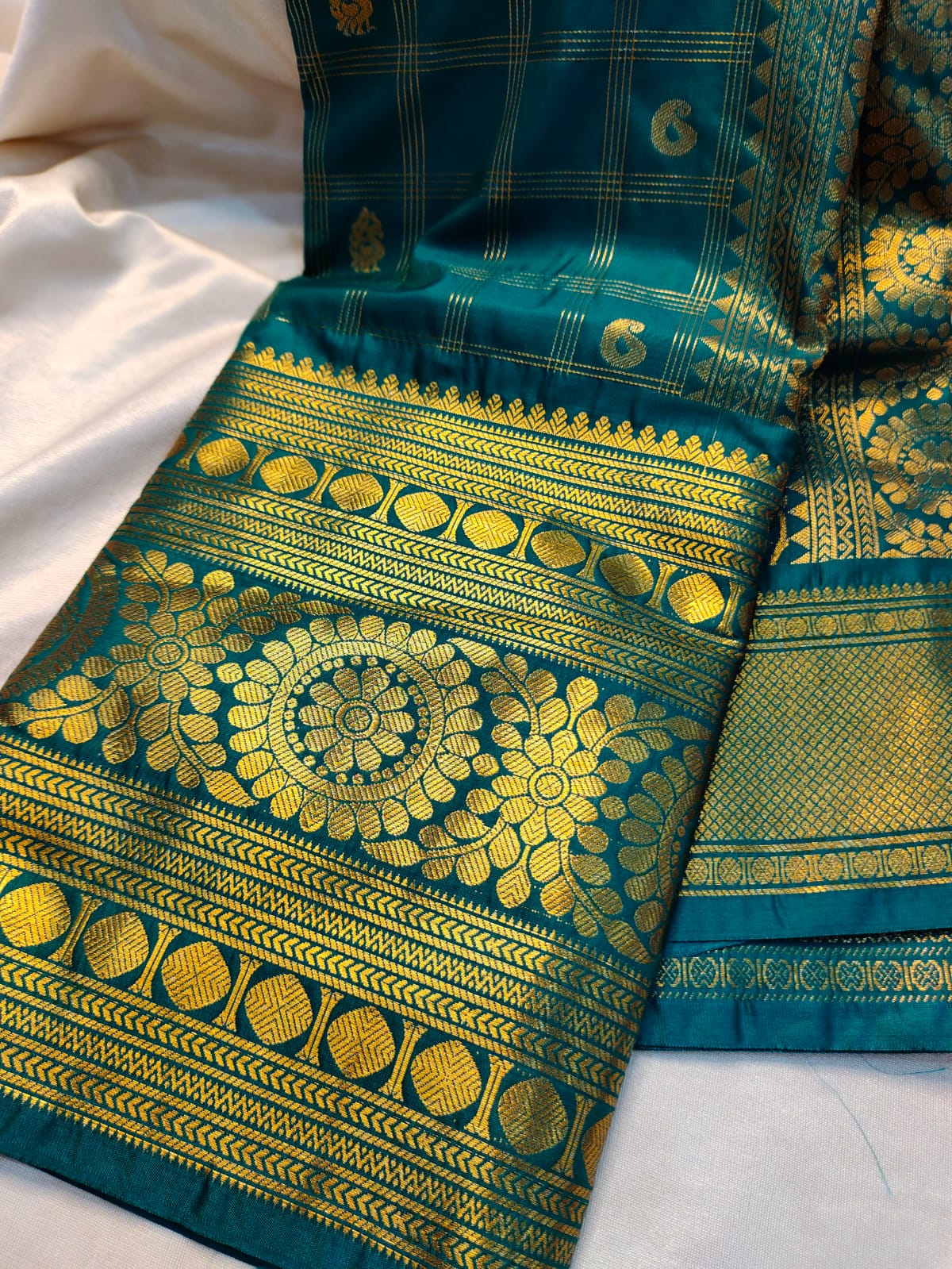 Vintage gadwal sarees