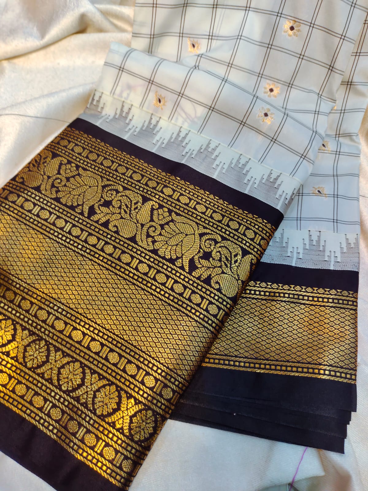 Sravanam gadwal sale