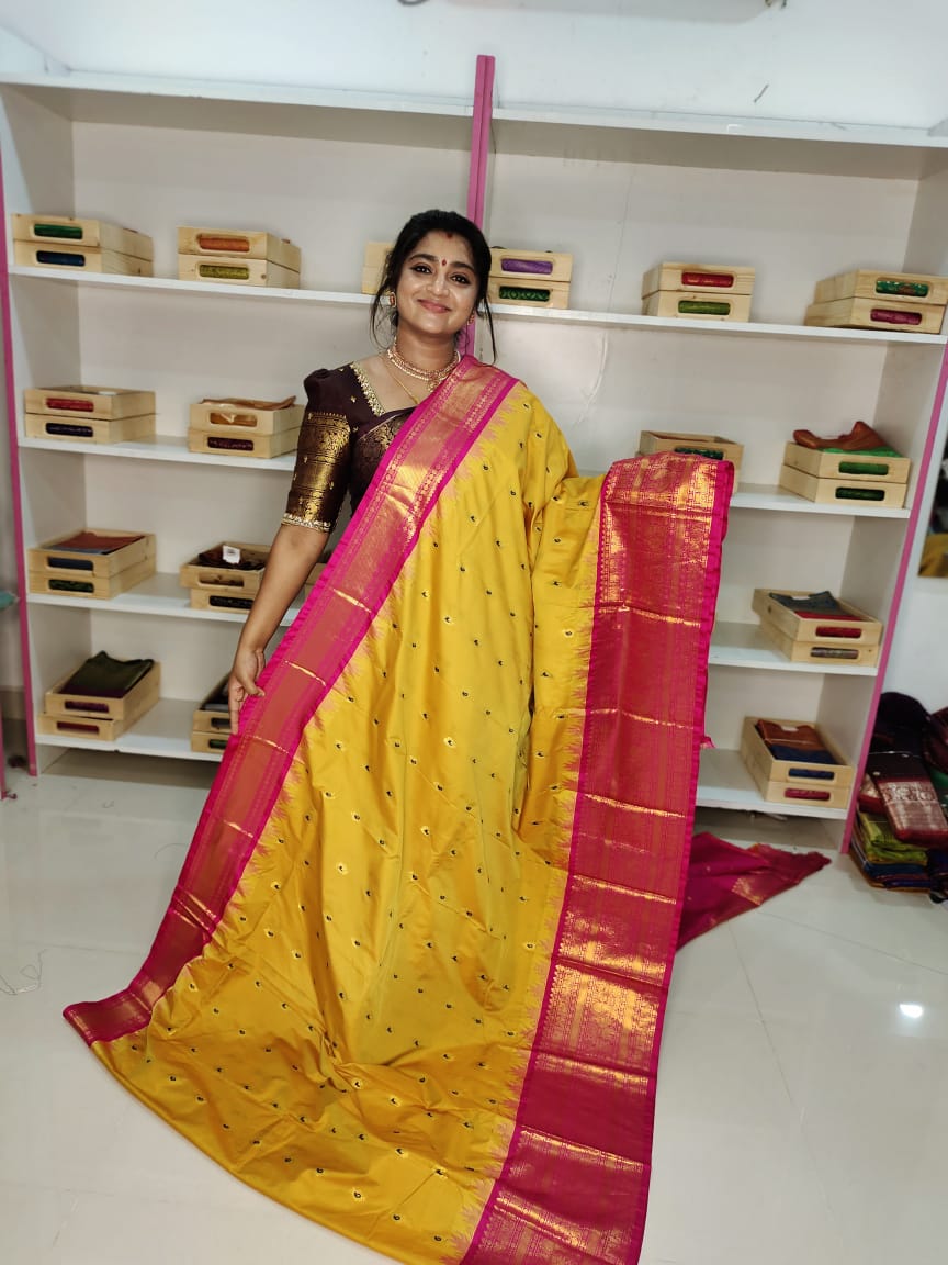 Ashadam sale gadwal silk saree)