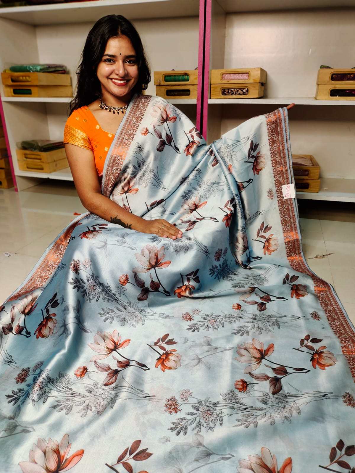 దీపావళికి చీరలు ఆఫర్ చేయండి