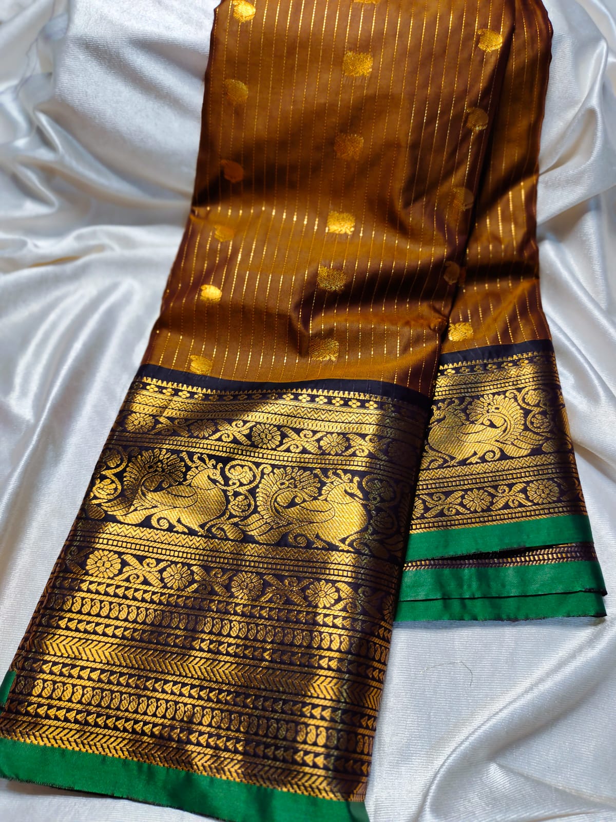 Vitange gadwal silk saree