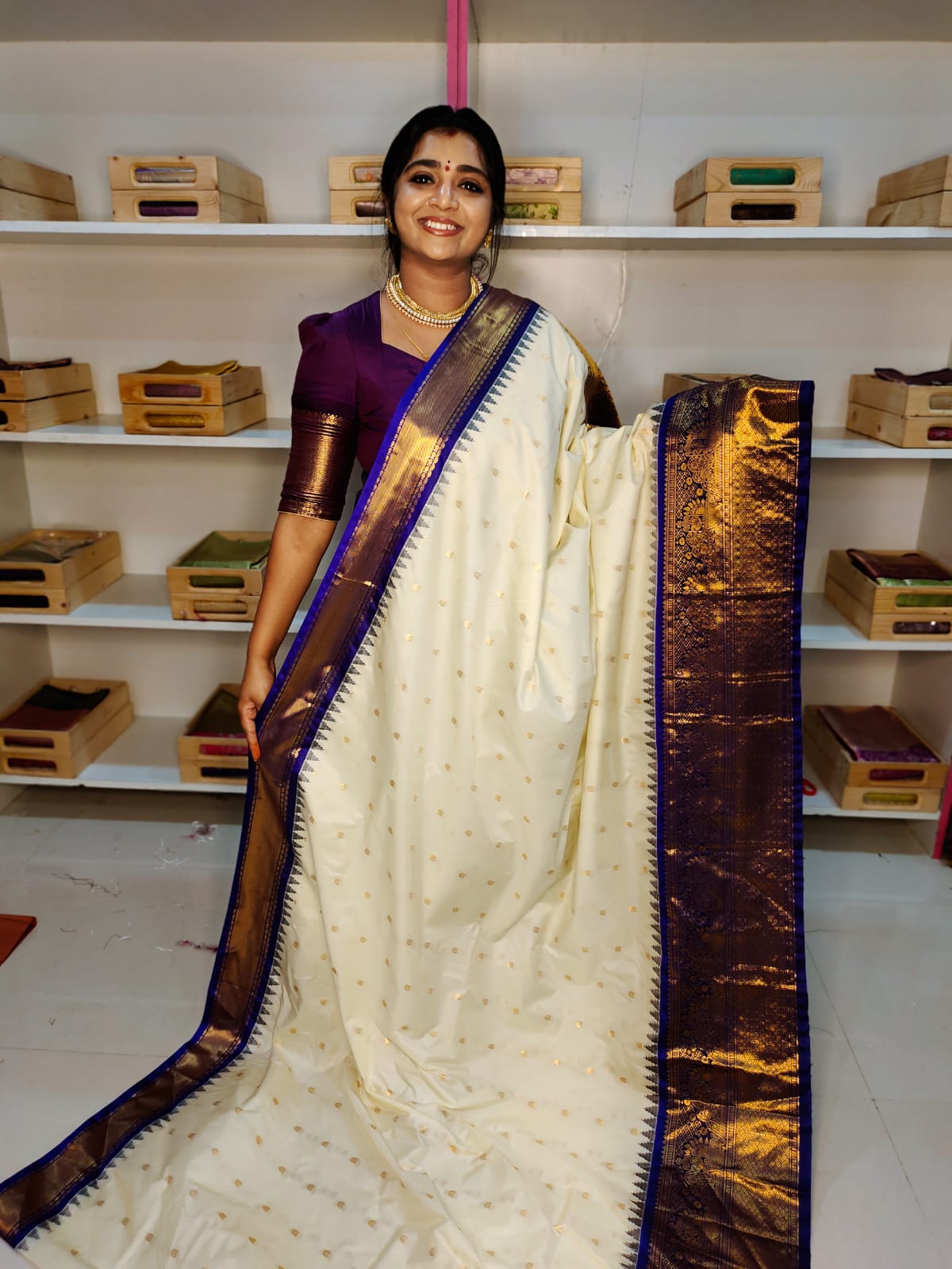 శ్రావణమాసం సేల్ గద్వాల్ సిల్క్