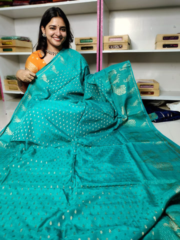 దీపావళికి చీరలు ఆఫర్ చేయండి