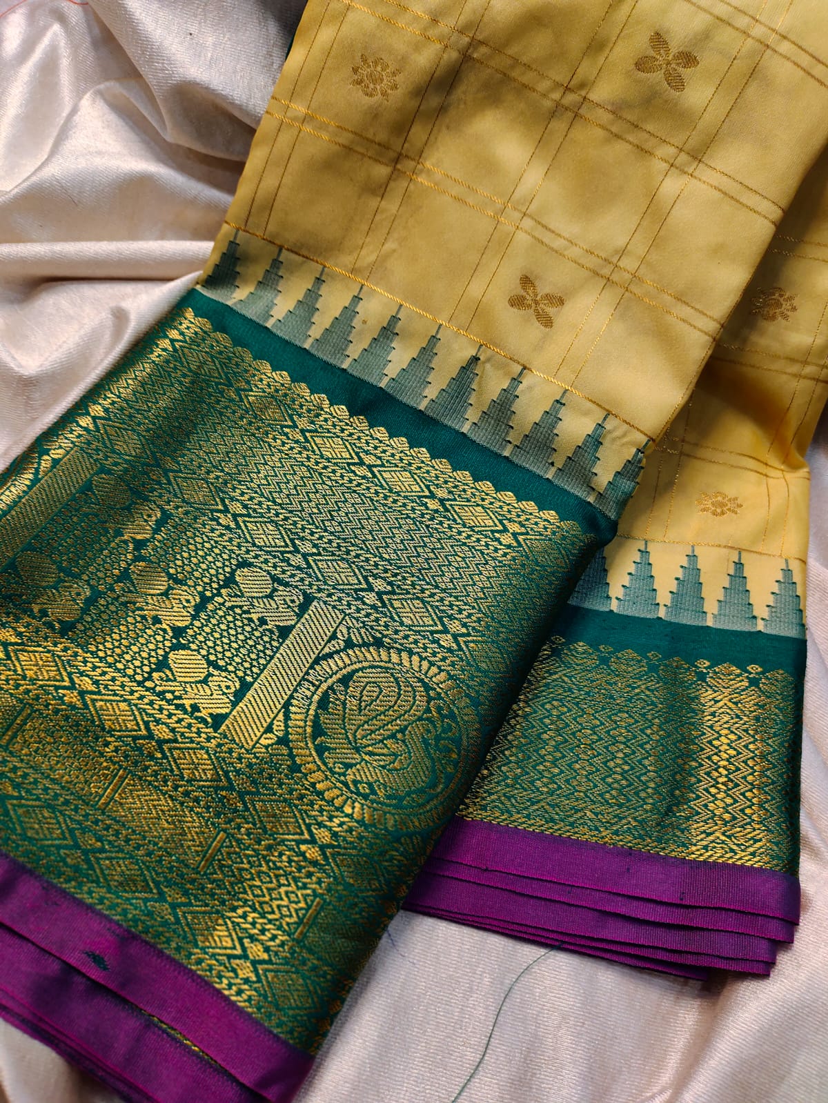 60% offer gadwal sarees