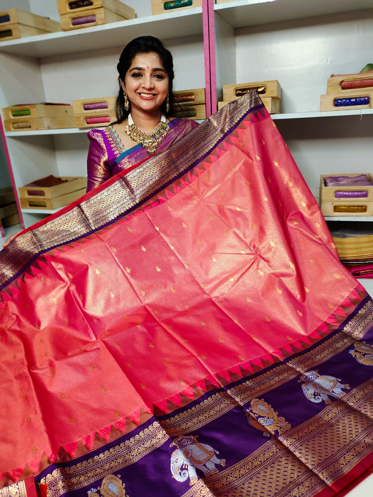 Vitange gadwal silk