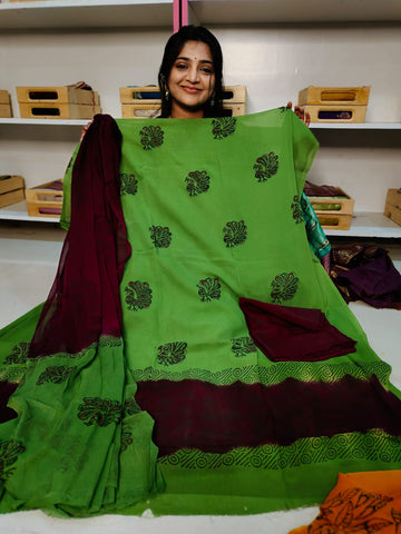 జార్జెట్ దుస్తుల సామగ్రి