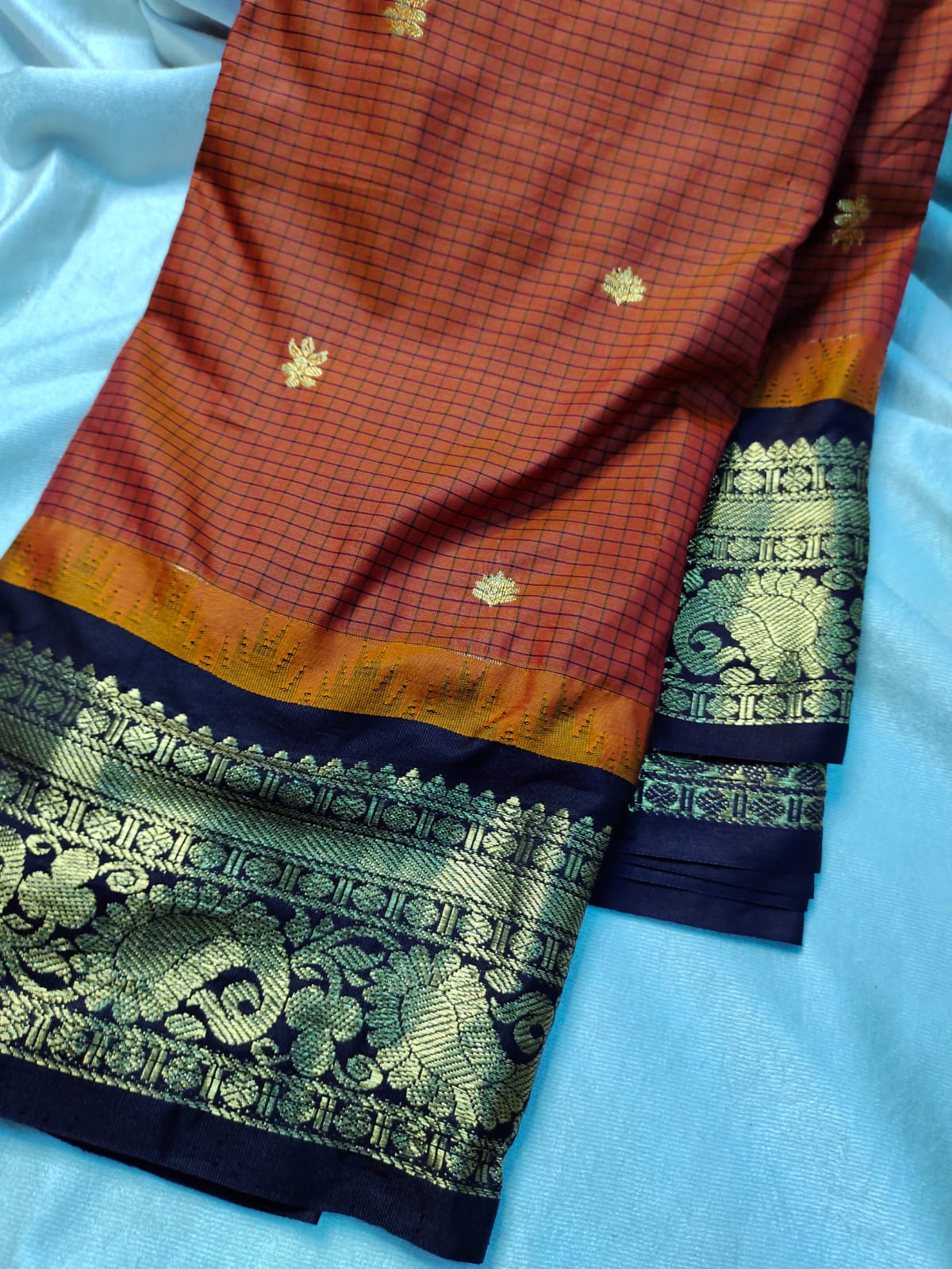 60% offer gadwal sarees