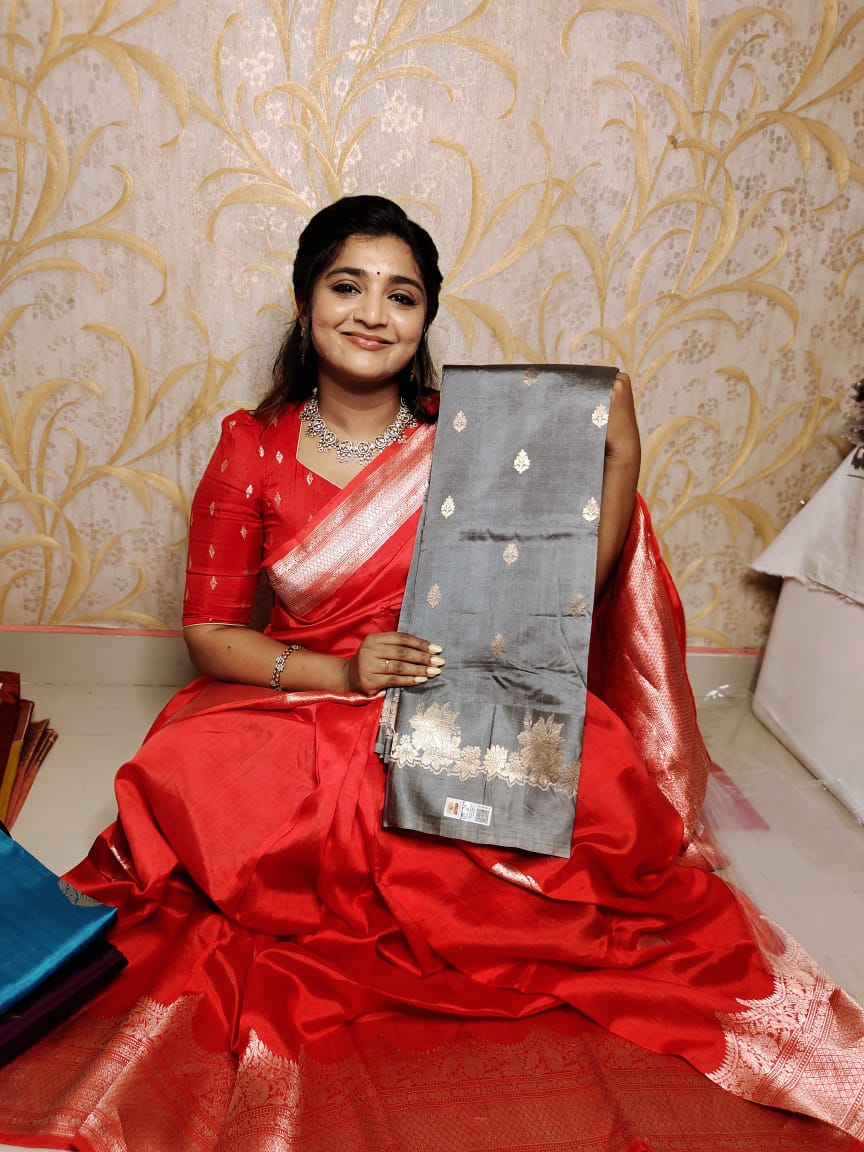 100% సిల్క్ మార్క్ సర్టిఫైడ్ గ్రీన్ మ్యాంగో సిల్క్ చీర