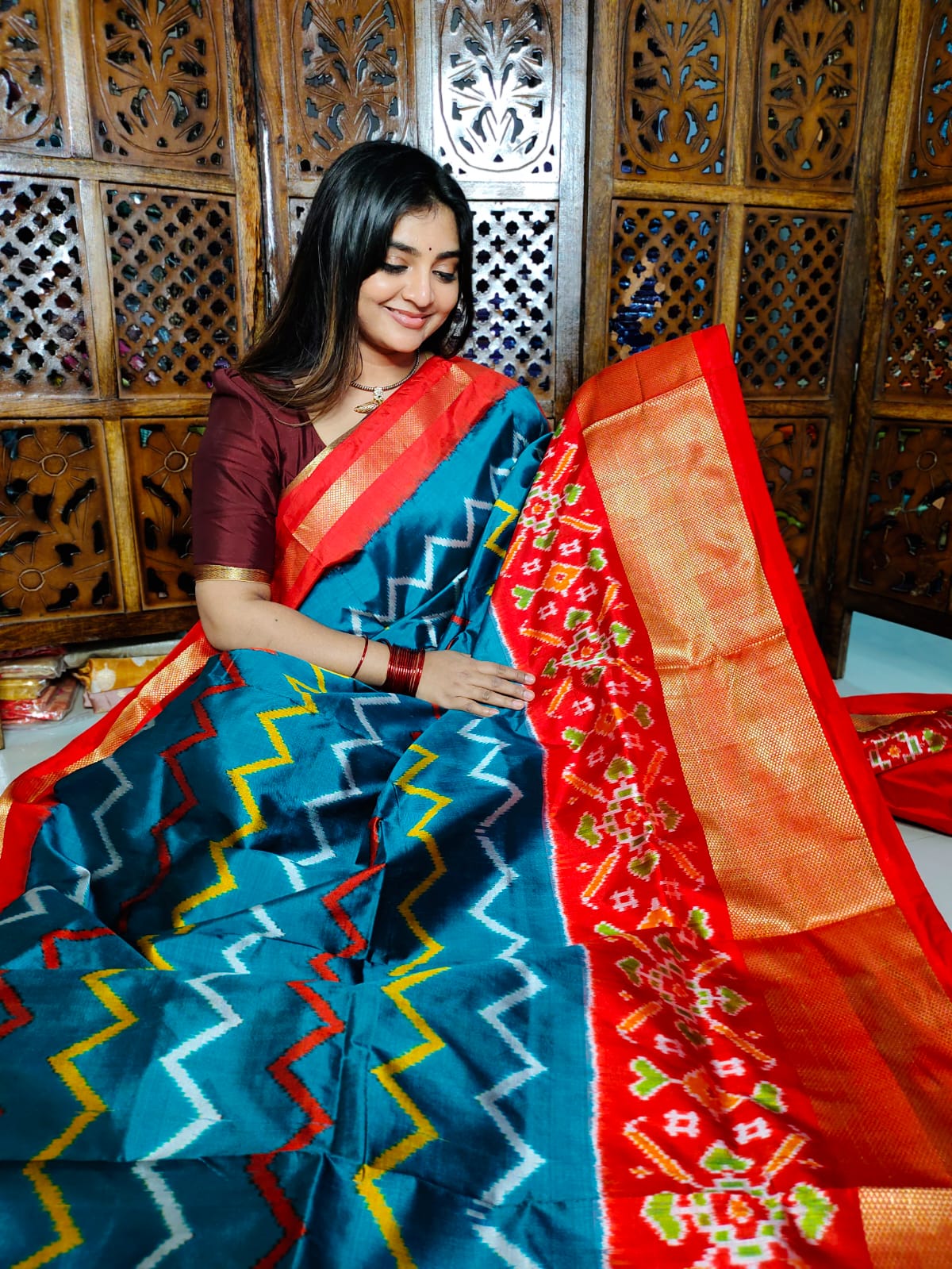 60% offer ikkat pattu silk Mark certified Sarees