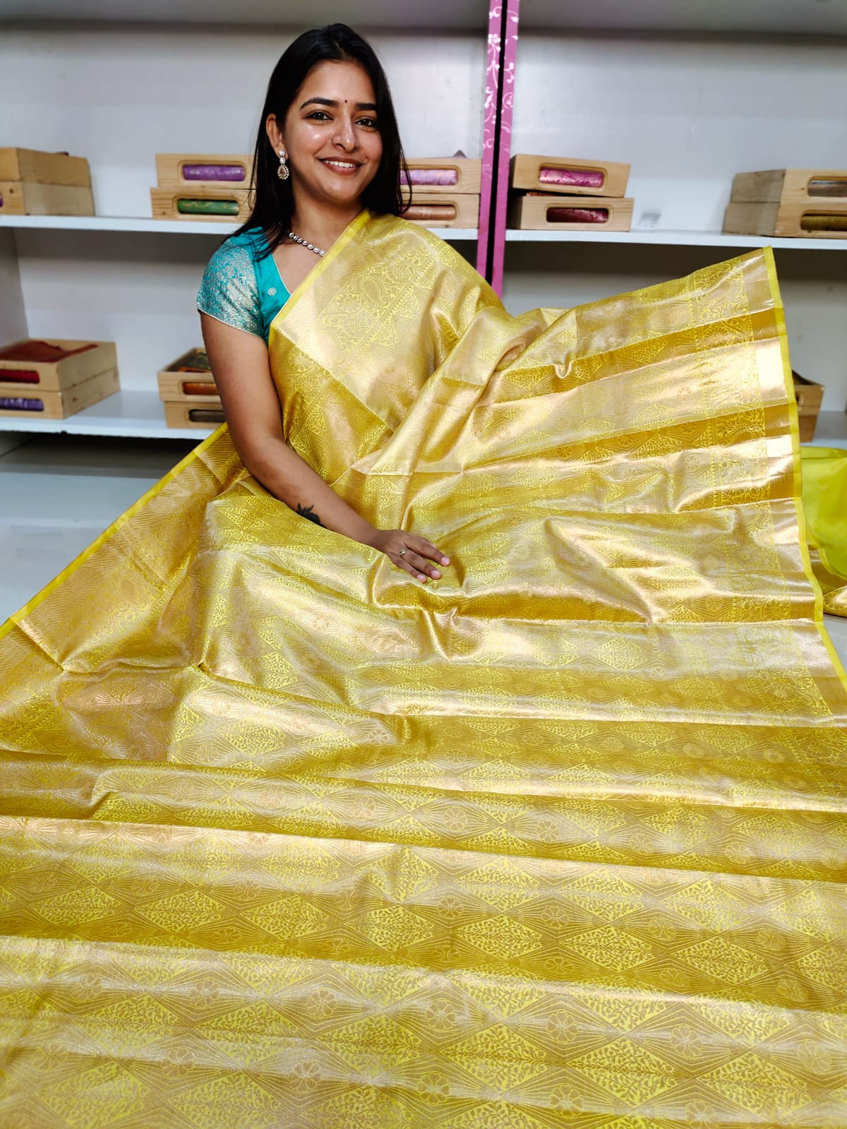 90% offer kanchi pattu sarees