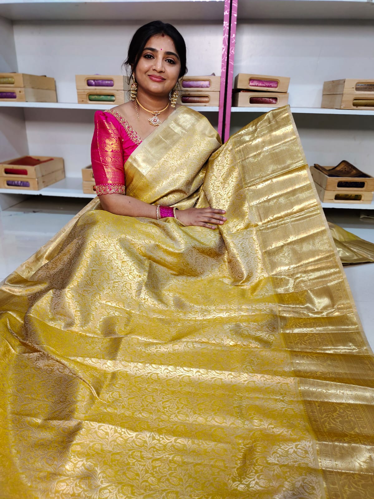 90% offer kanchi pattu collections