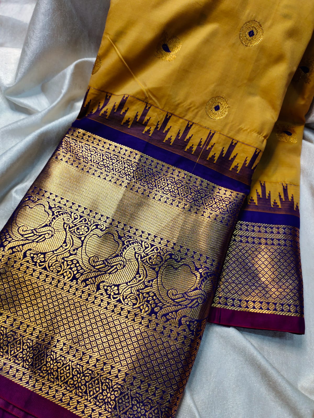 60% offer gadwal sarees