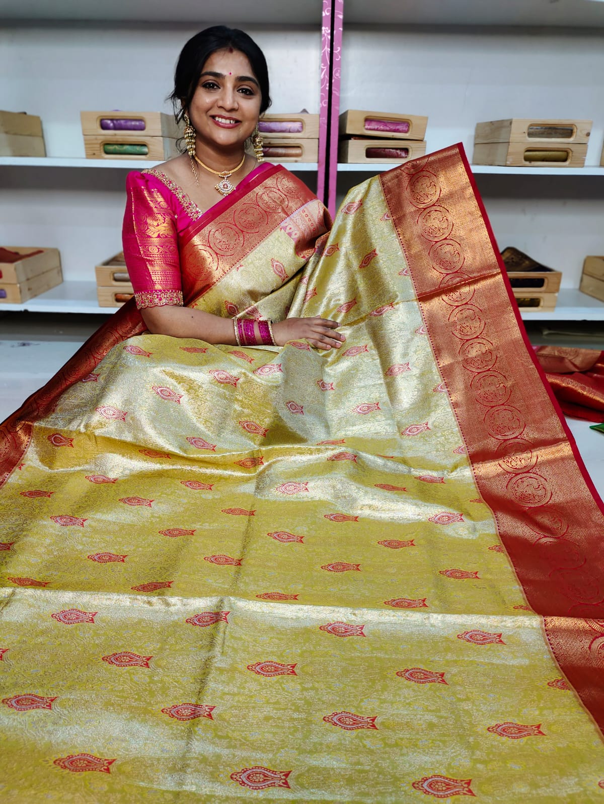 90% offer kanchi pattu collections
