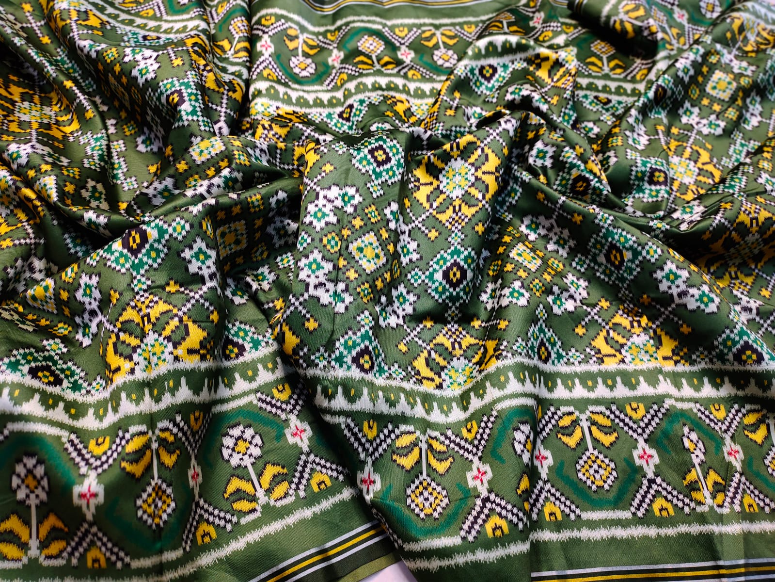 Patola