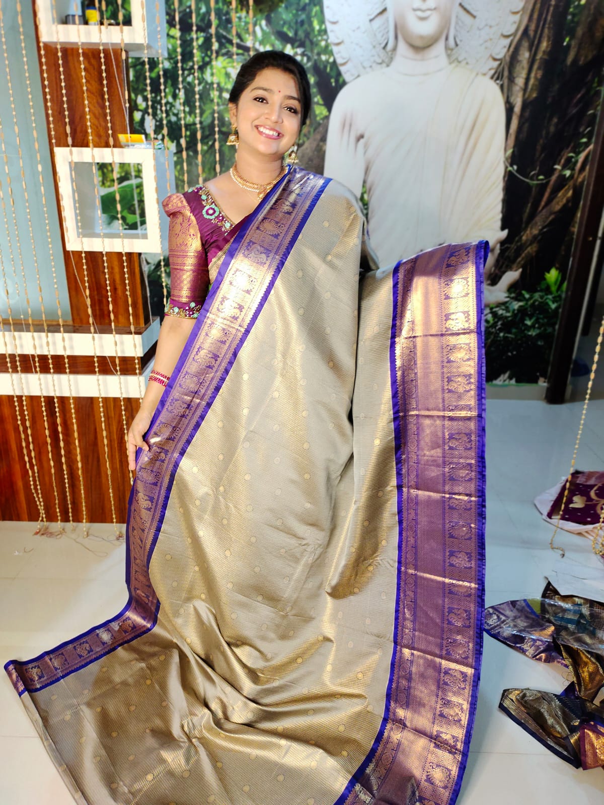 50% offer Valli gadwal