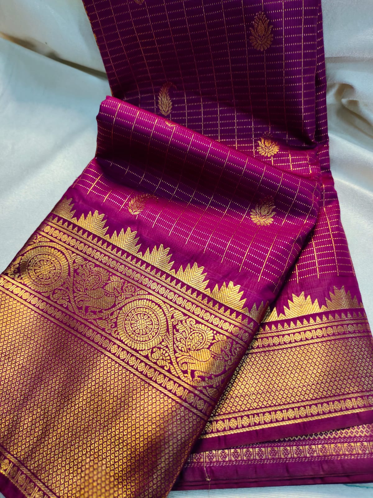 Vintage valli gadwal