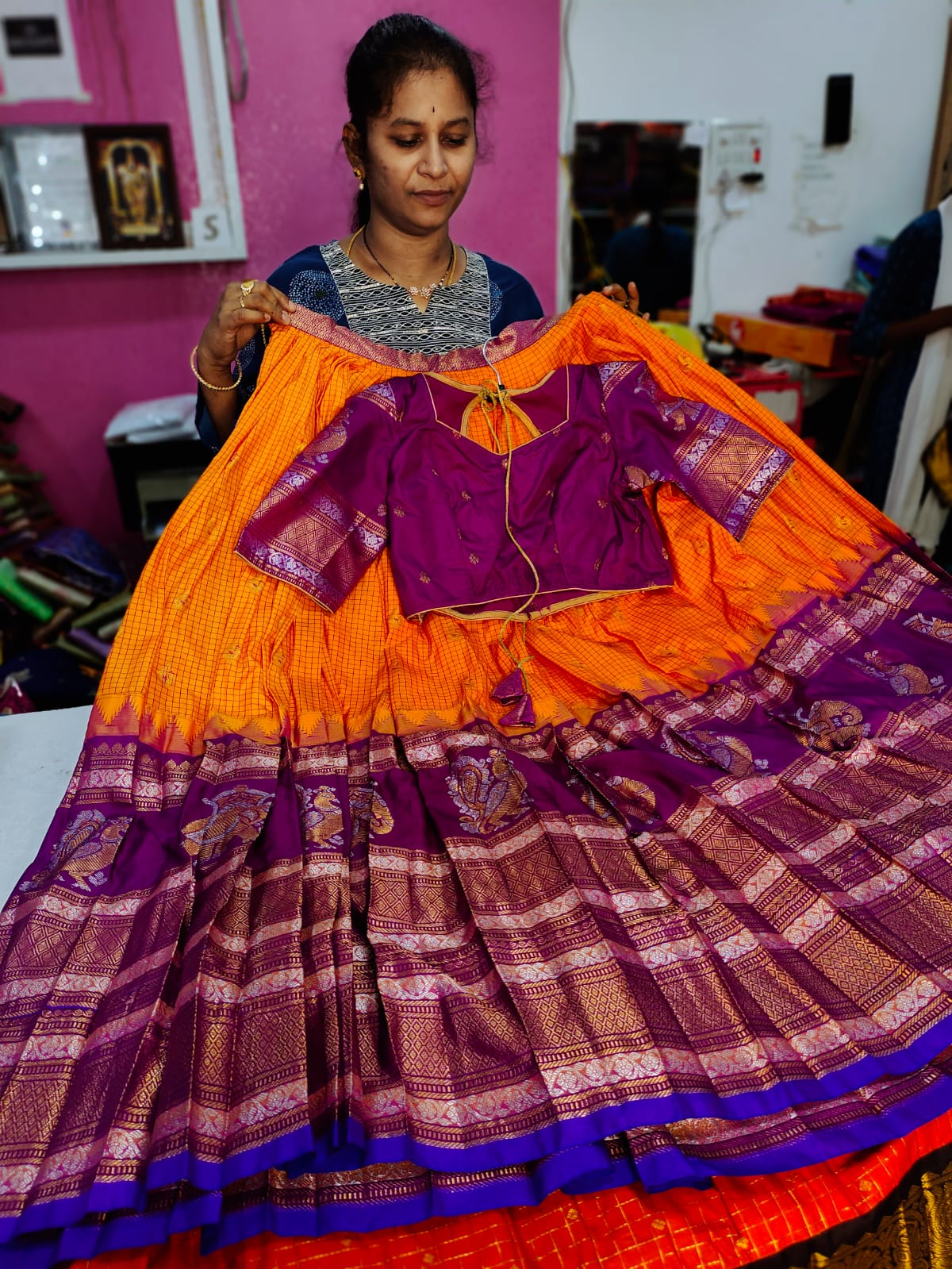 Sale gadwal lehangas